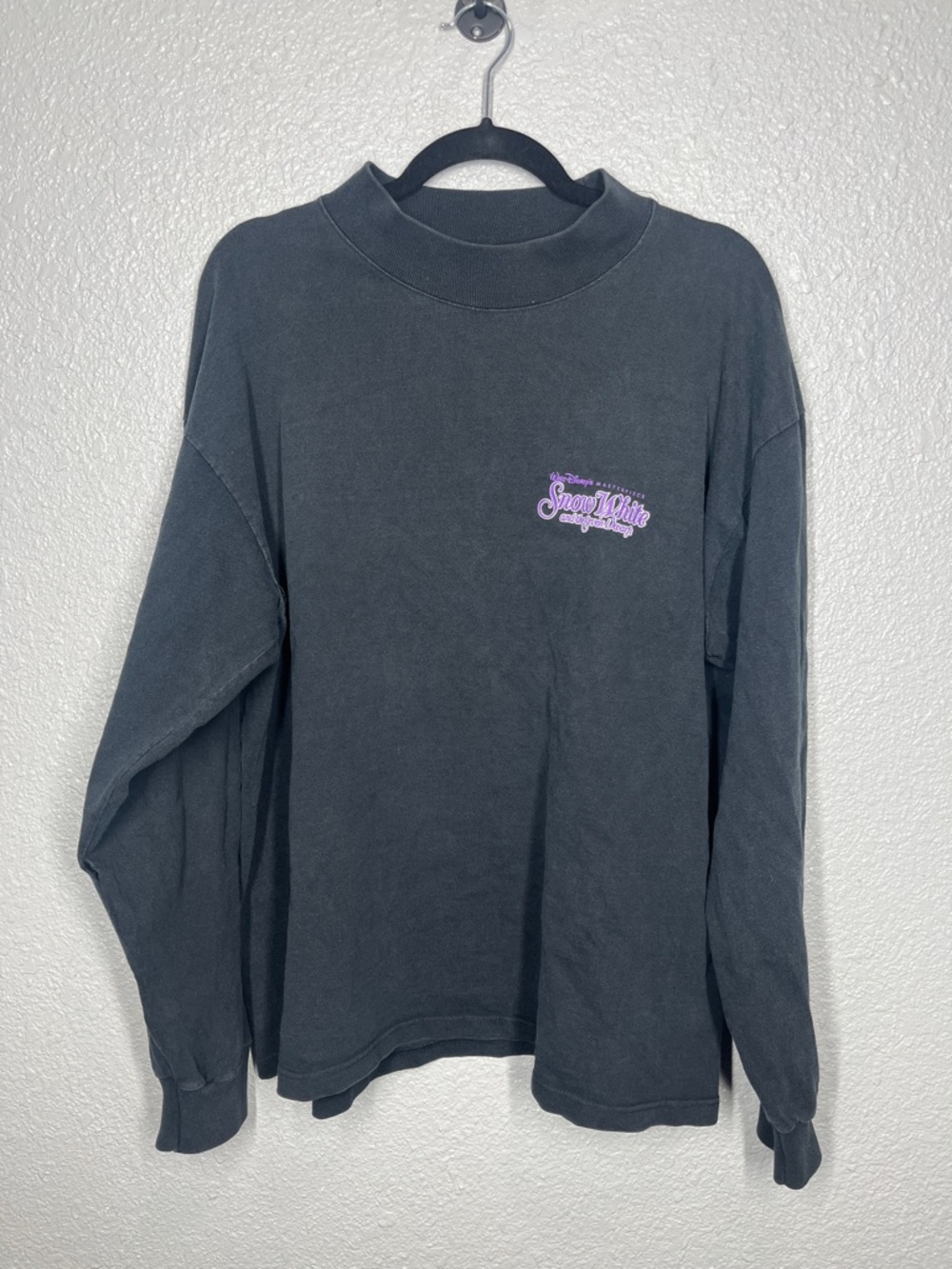 Vintage 90's Snow White Black Long Sleeve Shirt